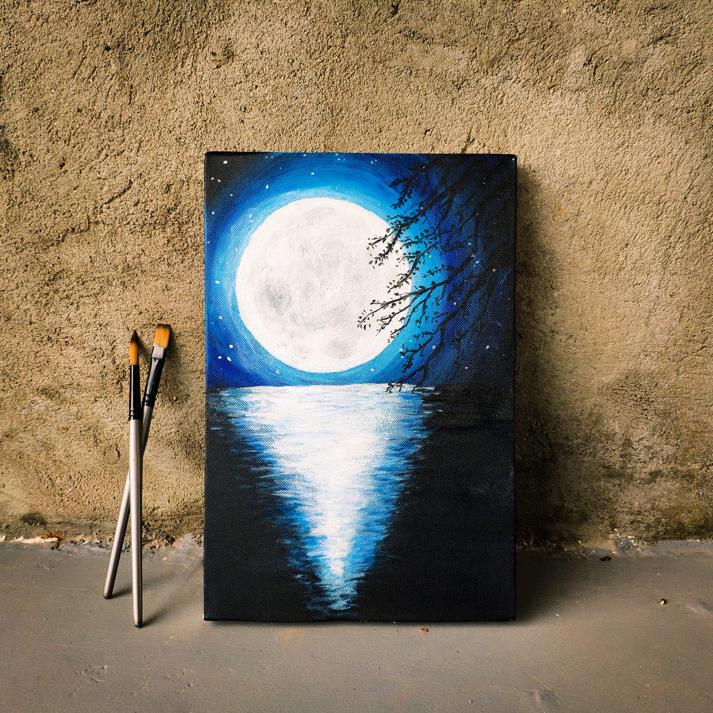 No photo description available.